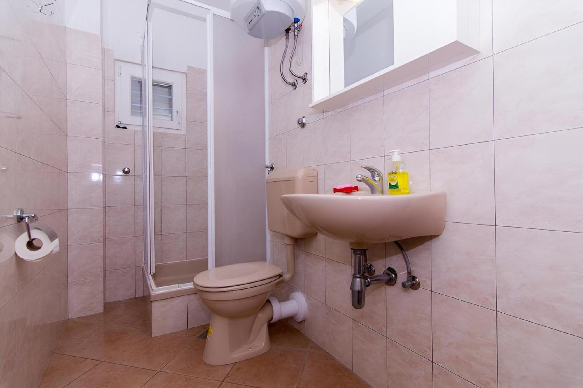 Holidays Apartments Slanada With Terrace And Sea View, Near The Beach & Town Trogir, Free Parking, Quiet Place On Peninsula Ciovo Екстериор снимка